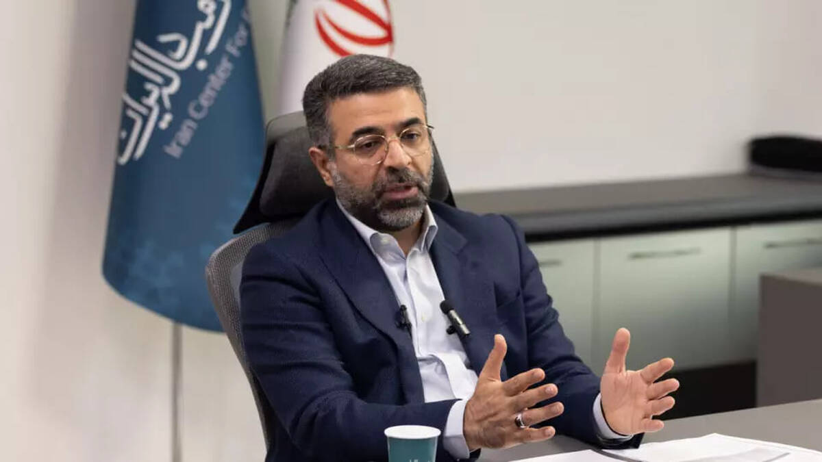 معامله ۱۶ تن شمش طلا در سال ۱۴۰۳/ تجار ۷ میلیارد دلار در بازار ارز تجاری معامله کردند/ شرایط مطلوب ذخایر طلای بانک مرکزی