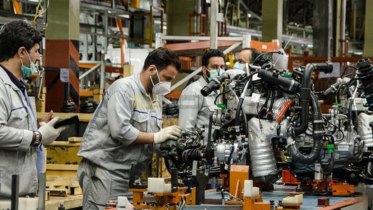 فروردینِ سرد صنعت؛ سقوط ۳۰ درصدی تولید در نخستین ماه ۱۴۰۴