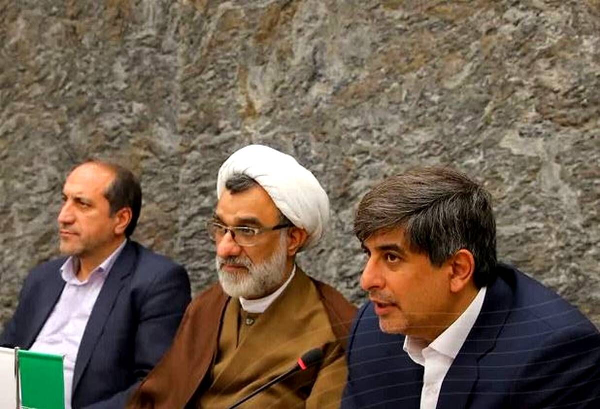 حکمرانان به صنعت فولاد توجه و قیمت انرژی این صنعت را کاهش دهند