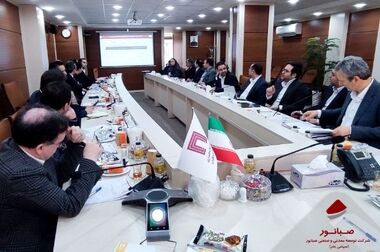 طنین یاد و نام «رهبر شهید» در مجتمع شهرک صبانور با حضور پدر سردار شهید وحید فاطمی‌نژاد