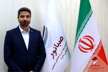 طنین یاد و نام «رهبر شهید» در مجتمع شهرک صبانور با حضور پدر سردار شهید وحید فاطمی‌نژاد