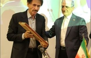 تجلیل از نماینده پیشکسوت با حضور سرپرست بیمه ایران