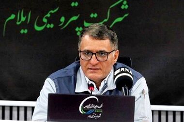 امضای دو تفاهم‌نامه بین پتروشیمی ایلام و دو شرکت داخلی در ایران پتروکم