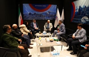 حضور رایزن ارشد امور اقتصادی سفارت بلاروس و نمایندگان اتاق بازرگانی و صنایع بلاروس در غرفه پتروشیمی جم