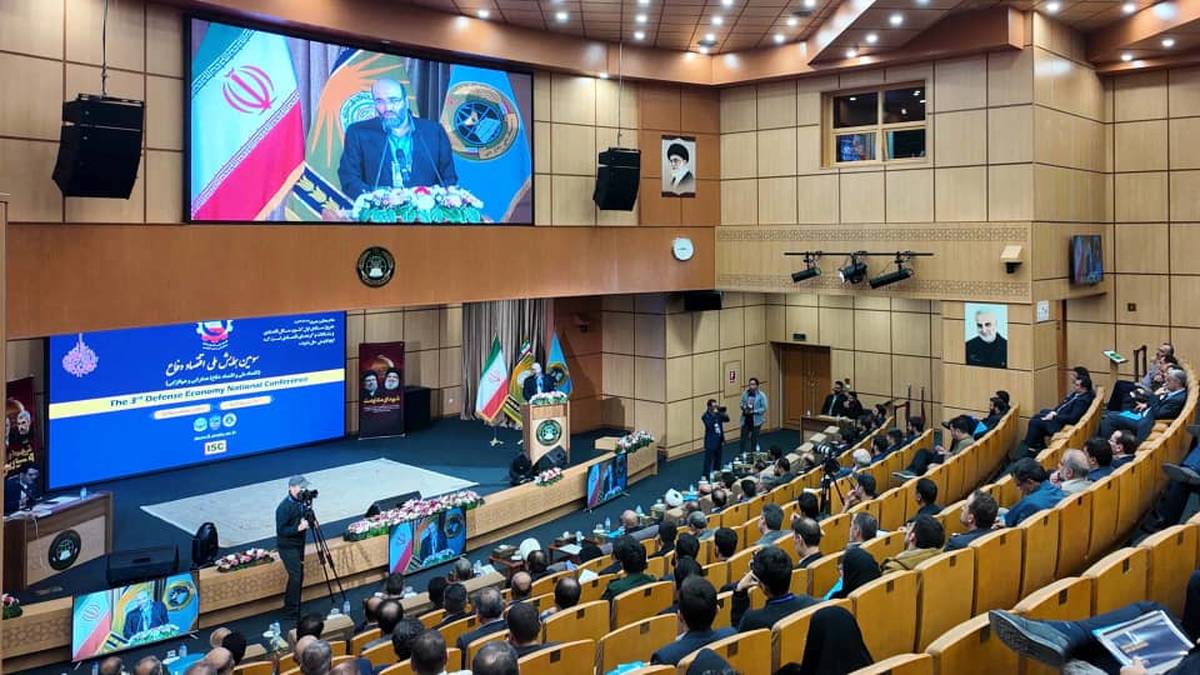 برگزاری همایش ملی اقتصاد دفاع با حمایت پتروشیمی پردیس