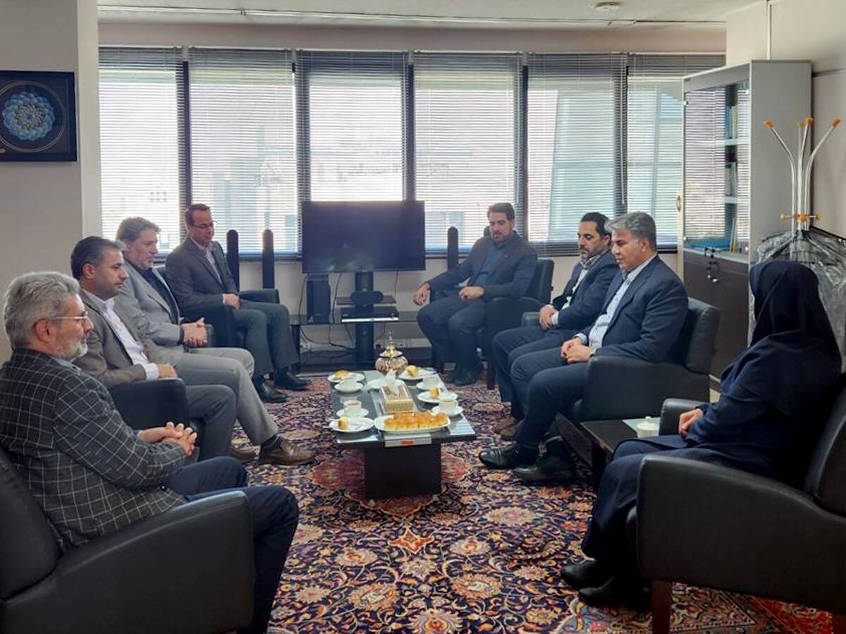  قدردانی مدیرکل کمیته امداد استان مرکزی از خدمات بانک مسکن استان / تحویل ۶۸۸۴ واحد مسکن نهضت ملی مسکن در استان