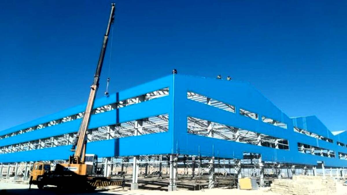 پیشرفت ۲۰ درصدی احداث سالن ذوب و ۵۰ درصدی مهندسی کارخانه فولادسازی قروه