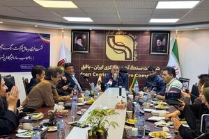 سهام «چغارت‌ریل» را هدیه عقد جوانان بافقی کنید/ مردم بافق و کارگران در سود ۹ میلیون تنی حمل‌ونقل شریک می‌شوند/ ۳۰ تا ۴۰ هزار شهروند بافقی سهام‌دار سنگ‌آهن می‌شوند