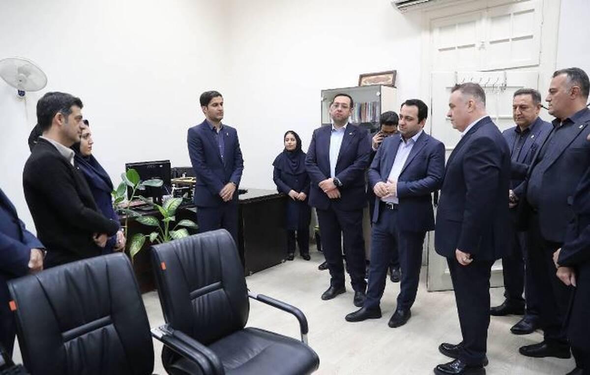 ترمیم اعتماد عمومی با شفافیت و ارائه خدمات باکیفیت/ نقش کلیدی روابط عمومی در ترمیم سرمایه اجتماعی بانک ملی ایران