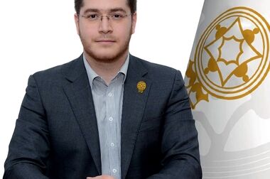 هلدینگ لبنی شستا وارد بورس تهران می‌شود
