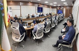  ارائه گزارش عملکرد واحدها در نخستین جلسه: اولویت‌ها برای رفع نواقص مشخص شد / صادقی در نخستین نشست مدیران: مسیر موفقیت از هم‌افزایی و اعتماد می‌گذرد