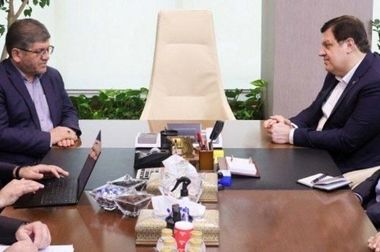 قدردانی وزیر اقتصاد از بانک ملت به عنوان بانک پیشگام بورس کالای ایران