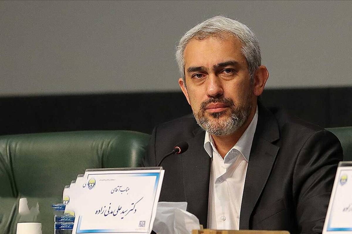 مدنی‌زاده: خلاء قانونی درخصوص خروج بانک‌ها از بنگاه داری وجود ندارد