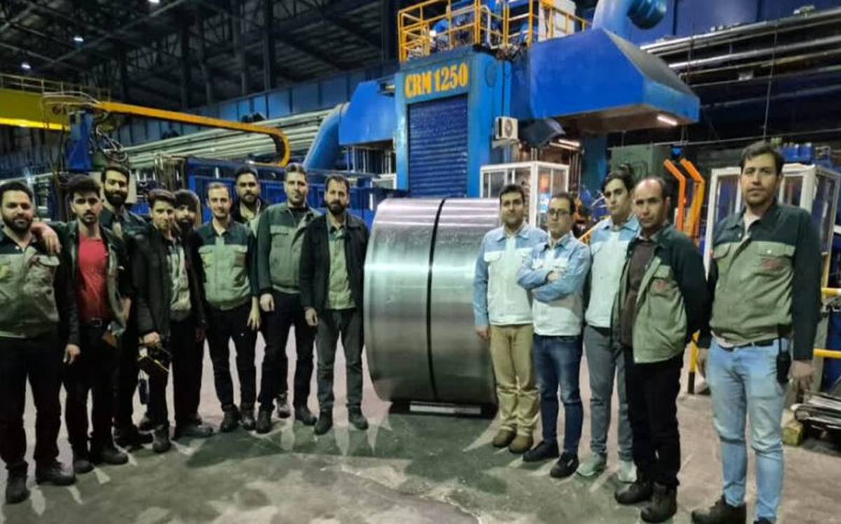 ورق کیفی با ضخامت ۲۸/  میلی متر در شرکت نورد فولاد زرین شهرکرد تولید شد