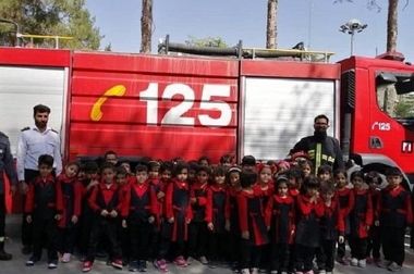 مسیر سرزندگی زیر گام‌های کارکنان منطقه ۲