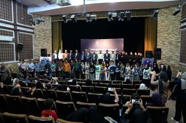 رونمایی از محصول جدید شرکت داروسازی دانا وابسته به بانک ملی ایران