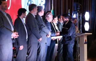 پتروشیمی کارون به‌عنوان HSE برتر شرکت‌های پتروشیمی منطقه معرفی شد