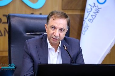 تمدید خودکار کارت‌های بانکی مشتریان «بانک دی» تا پایان آذرماه ۱۴۰۴