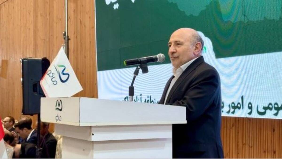 تجلیل منطقه آزاد ماکو از معلمان نمونه و تأکید بر هوشمندسازی مدارس