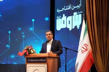 نوآوری و اقتصاد دانش‌بنیان، کلید موفقیت صنعت پتروشیمی در آینده است/ نوآوری در صنعت میان‌سال شده پتروشیمی، یک الزام است/ ۲۰ طرح زنجیره ارزش در اختیار شرکت‌های دانش‌بنیان و سرمایه‌گذار قرار می‌گیرد