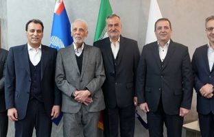 تقدیر از نخستین مدیرعامل بیمه تجارت‌نو