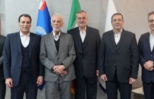 تقدیر از نخستین مدیرعامل بیمه تجارت‌نو