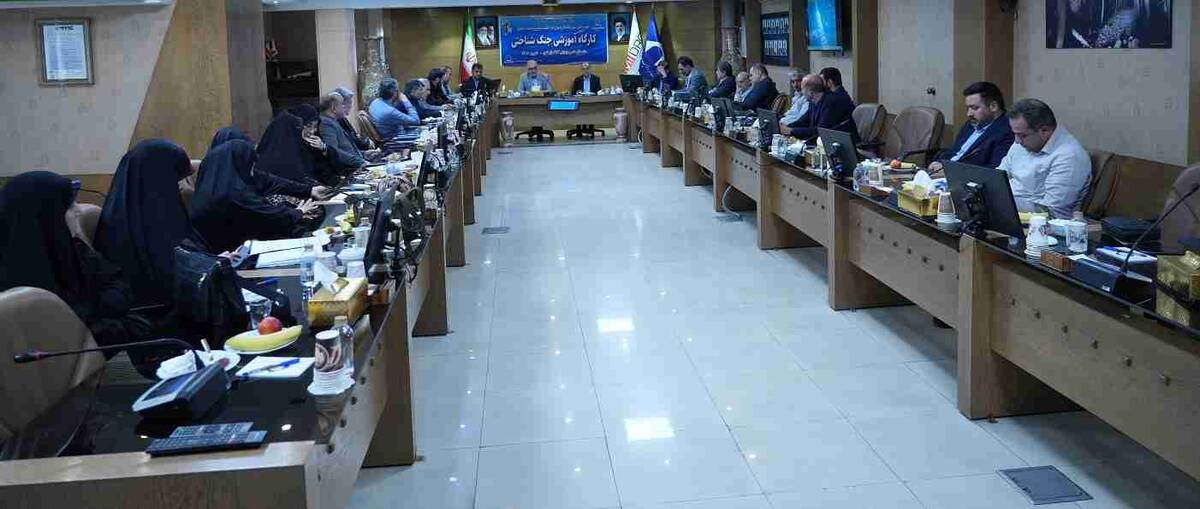 پیام همبستگی و عزم ملت ایران را به دنیا ارسال می‌کنیم