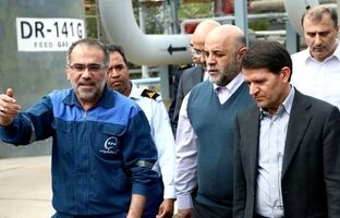 معاون وزیر نفت از پتروشیمی پارس بازدید کرد / دیدار حسن عباس زاده با سیاوش میرحاجی در مجتمع پتروشیمی پارس