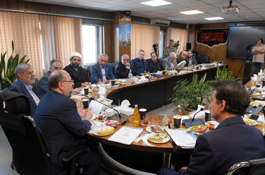  خصوصی‌سازی واقعی تنها راه توسعه صنعت پتروشیمی است