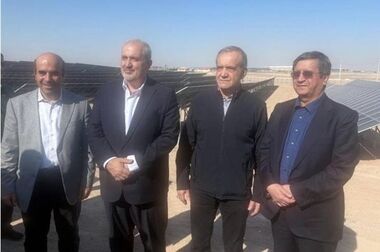 نسخه تیم اقتصادی دولت برای کشیدن ترمز دلار؛ هشدار کارشناسان
