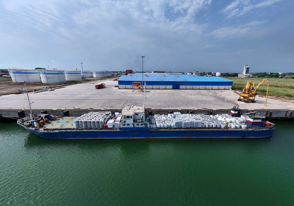 رشد ۵۶ درصدی پهلودهی کشتی‌ها در بندر کاسپین / تقویت نقش ایران در تجارت دریای خزر