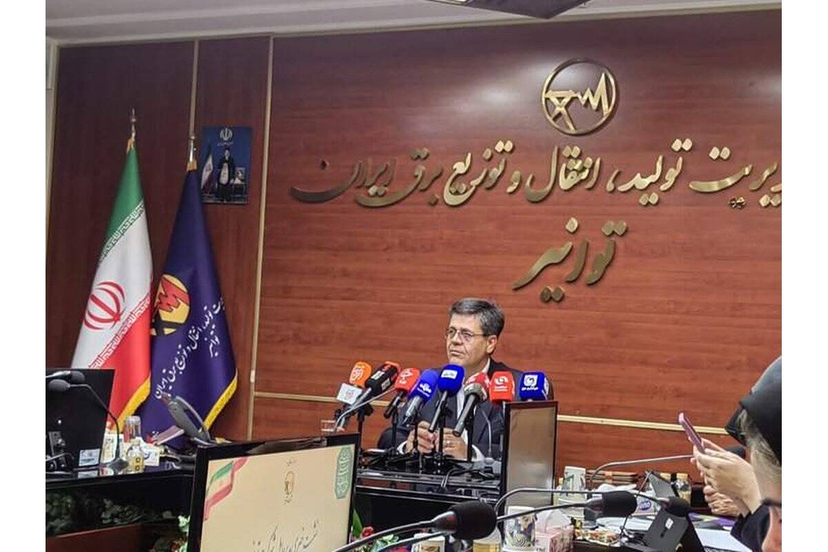 کاهش ۵۴ درصدی قطع و وصل برق در کشور/ آماده عبور از زمستان می‌شویم