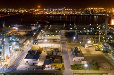 پتروشیمی فن‌آوران با «بویلر سبز هیدروژن‌سوز» درخشید؛ طرح برتر صنعت نفت ایران در سال ۱۴۰۳ انتخاب شد