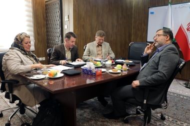 پنجمین نشست کافه کتاب پژوهشکده بیمه با موضوع "تحول دیجیتال در بیمه" برگزار شد