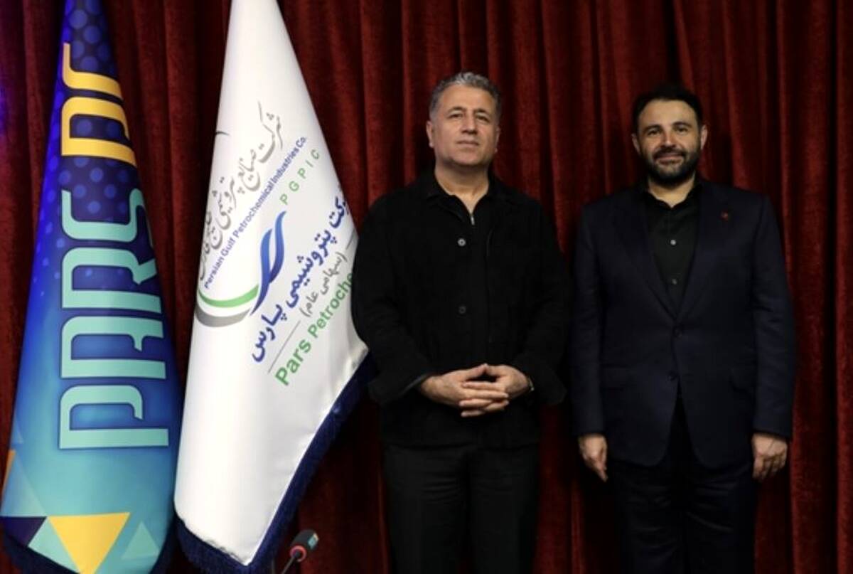 دیدار مدیرعامل بانک شهر با مدیرعامل پتروشیمی پارس/ تاکید مدیران عامل بر توسعه همکاری های مشترک