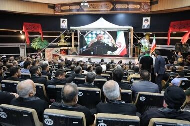 تقدیر از شرکت پتروشیمی مارون در دومین مجمع جهانی دیپلماسی برند / اهدای تندیس به شرکت پتروشیمی مارون در همایش بین‌المللی صدا و سیما