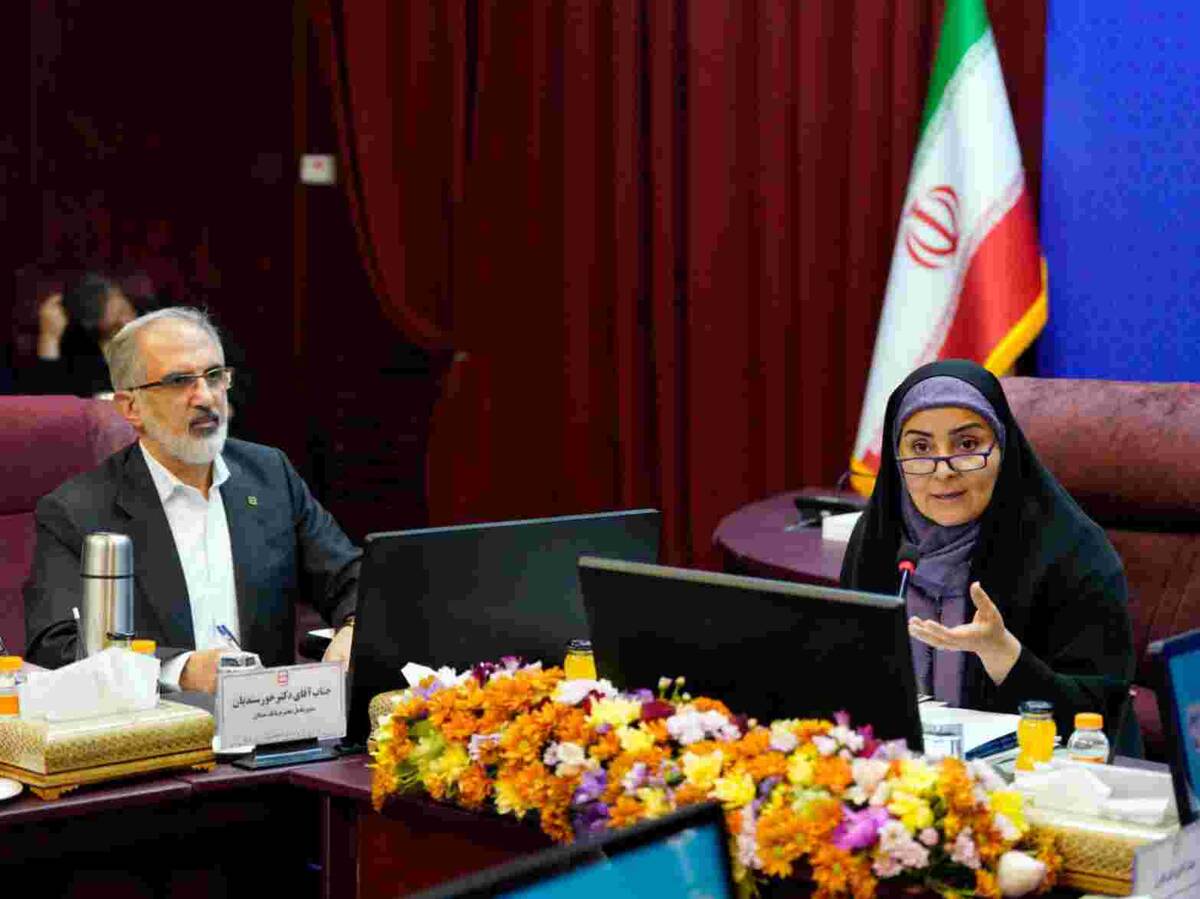 همت بانک مسکن در سال ۱۴۰۴ در انجام تکالیف شایسته تقدیر است / باید با پشتیبانی از بانک مسکن، به پیشبرد طرح ها کمک کنیم