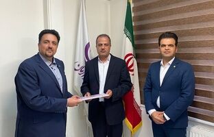 مراسم معارفه مدیر منطقه غرب کشور بیمه آرمان برگزار شد