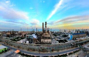 رکوردهای جدید پتروشیمی بندر امام در نیمه نخست سال ۱۴۰۴/ بالاترین میزان تولید ۸ سال اخیر و صادرات بیش از یک میلیون تن