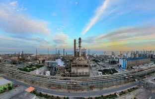 رکوردهای جدید پتروشیمی بندر امام در نیمه نخست سال ۱۴۰۴/ بالاترین میزان تولید ۸ سال اخیر و صادرات بیش از یک میلیون تن