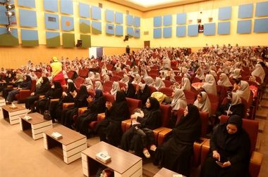 تقدیر شرکت سنگ آهن مرکزی ایران از کارکنان اداره ثبت احوال بافق