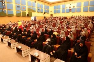 برگزاری جشن یلدا برای دانش آموزان بافقی