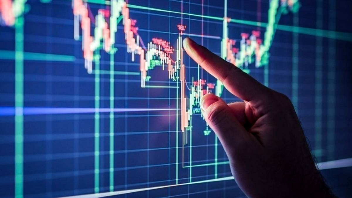 ضرورت حمایت‌های عملی همه جانبه از بازار سرمایه