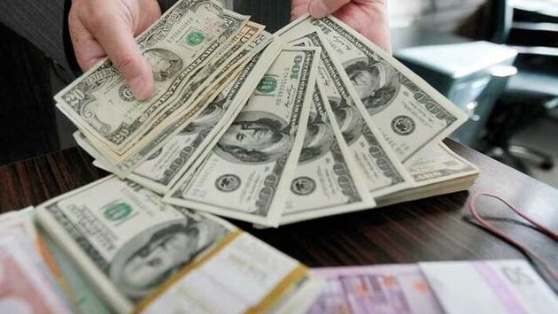 پیش‌بینی نرخ دلار در روزهای آینده/ بازار ارز قابل کنترل است