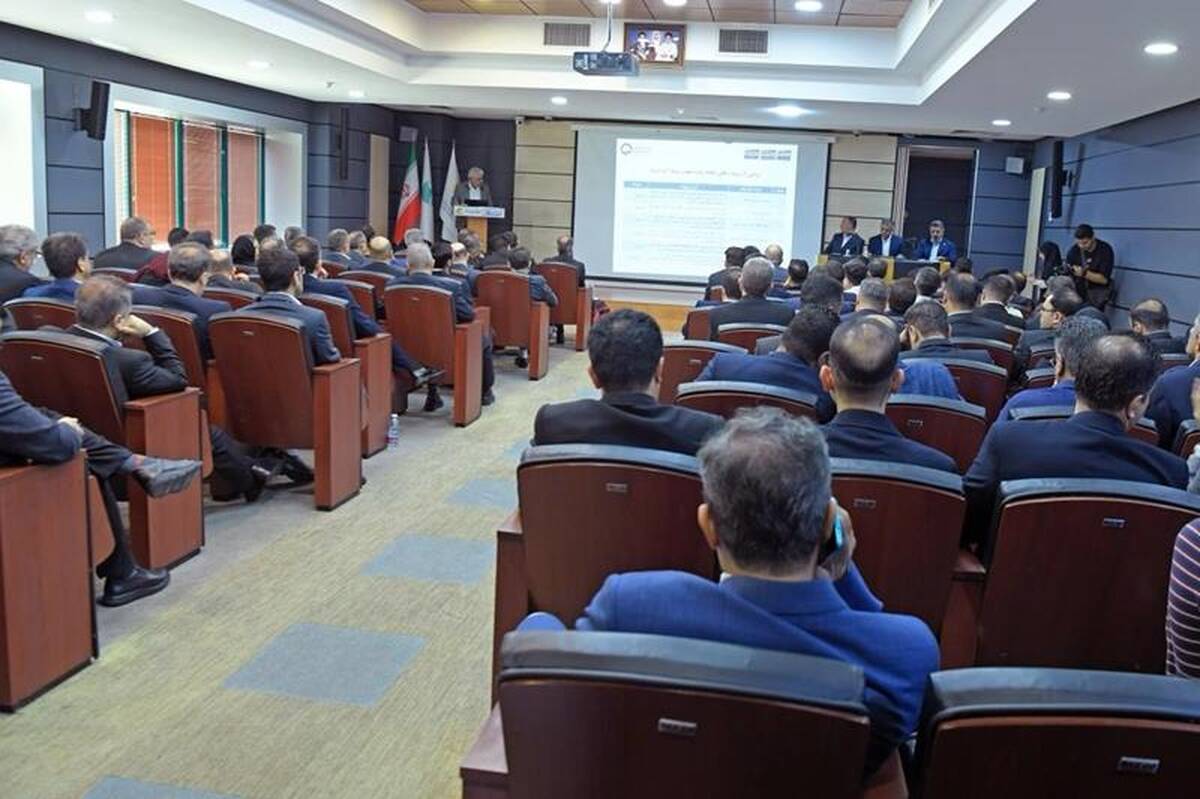 پتروکم حلقه واسط تولیدکنندگان کاتالیست و پتروشیمی‌ها شد/ تضمین پایداری تولید پتروشیمی‌ها با بومی‌سازی مواد اولیه