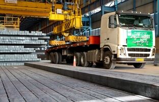 ارسال اولین محموله صادراتی شمش فولاد غدیر نی ریز