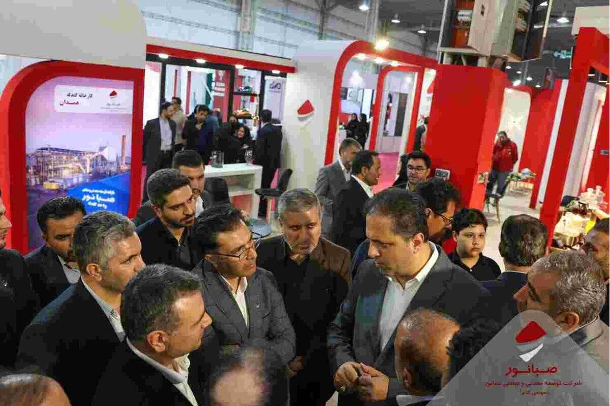 آغاز به کار نمایشگاه معدن همدان با استقبال از غرفه صبانور