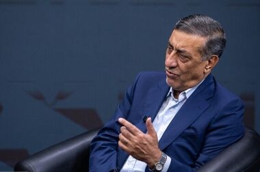 بازدید مدیرعامل و اعضای هیئت‌مدیره بیمه نوین از نمایشگاه الکامپ/ تأکید بر توسعه تحول دیجیتال و نوآوری در صنعت بیمه