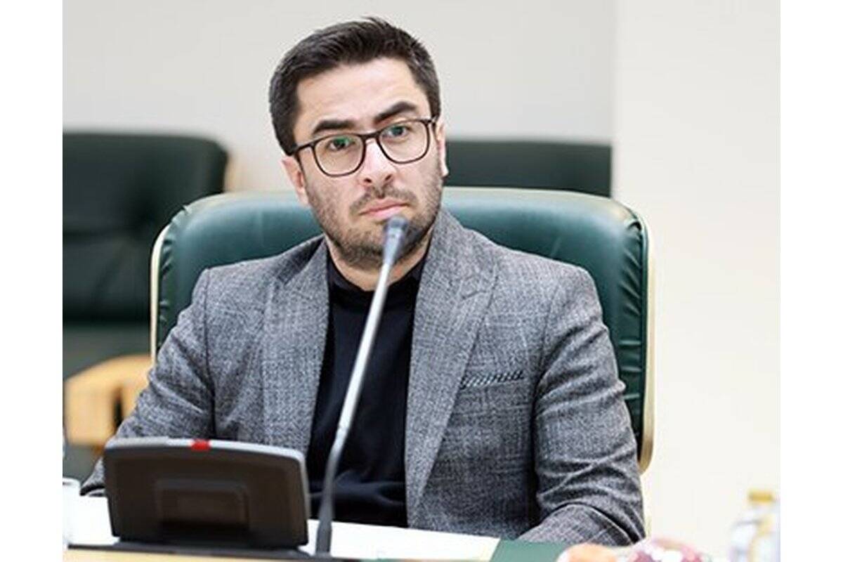اولویت بانک مرکزی تأمین ارز نیازهای ضروری کشور است/ بانک مرکزی ارزی برای واردات خودرو تخصیص نداده است