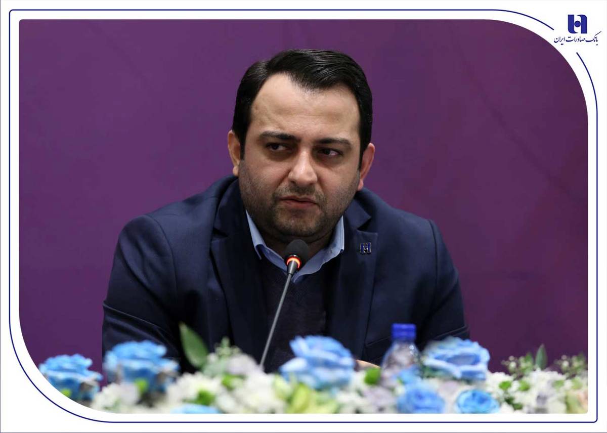 نخستین همایش هم‌اندیشی بانک صادرات ایران با فعالان صنعت پتروشیمی برگزار شد/ محسن سیفی: بانک صادرات ایران به‌دنبال تعامل راهبردی و پایدار با صنعت پتروشیمی است